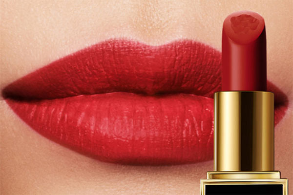 在標(biāo)準(zhǔn)光源條件下檢測口紅的顏色差異