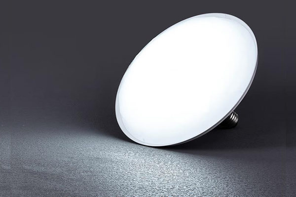 COB光源和LED光源有什么區(qū)別？COB光源和LED光源哪個(gè)好？