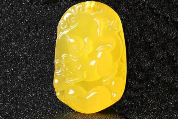 標準光源箱在黃龍玉顏色類型劃分中的應用