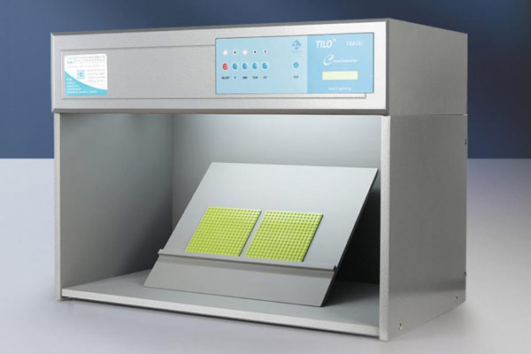 標(biāo)準(zhǔn)光源箱45&deg;看樣臺(tái)什么作用？可以通用嗎？